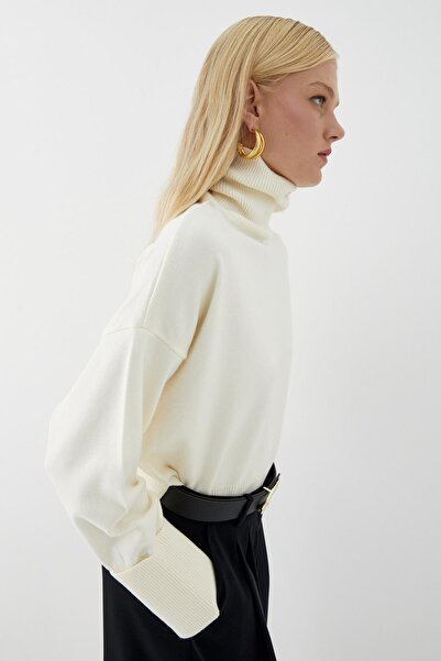 MARKALİSTE Βασικό πλεκτό πουλόβερ με ψηλό λαιμό εκρού