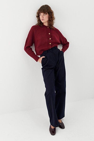 MARKALİSTE كارديجان تريكو بتفاصيل خياطة باللون الأحمر الداكن