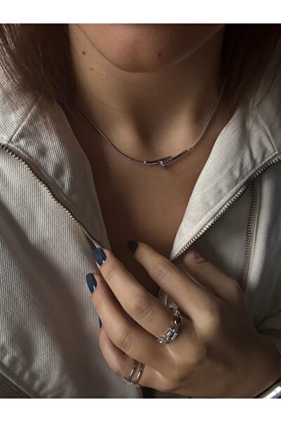 DGK COLLECTİON Gümüş renk, tasarım çivi model Premium ve ışıl ışıl kolye✨