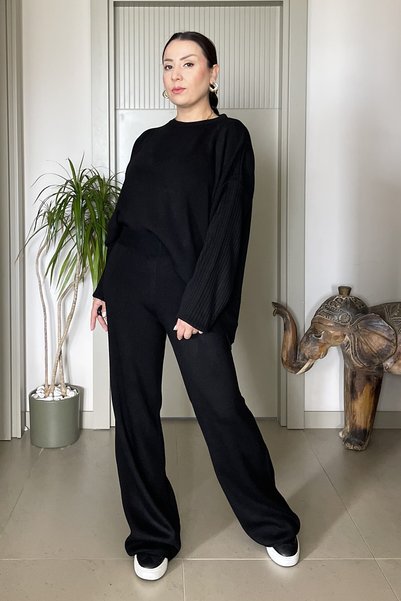 Butik Didem Sakinci Soft and Lycra Oversized Knitwear Set with Knit Detail on the Sides