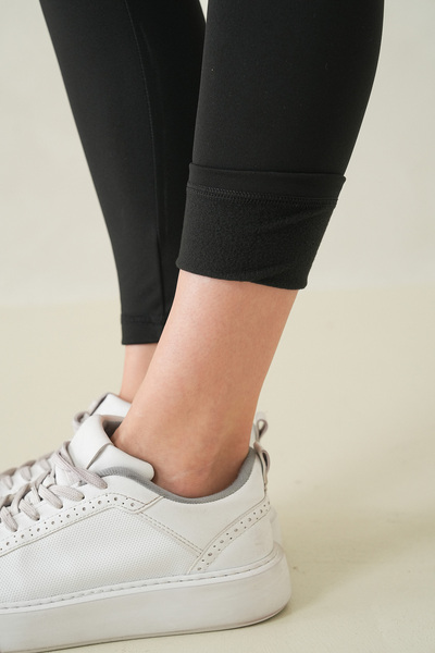 Domoda Colanți negri push-up din fleece, cu talie extra înaltă, cu cusături scurte, încrețituri 104