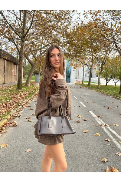 yako حقيبة كتف نسائية من الجلد الصناعي من مابل مع بطانة داخلية وسحاب وثلاثة أ...