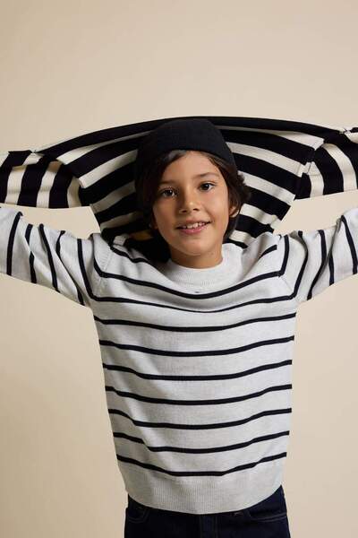 DeFacto Boy's Crew Neck Striped Sweater Sweater F0962A825Wn