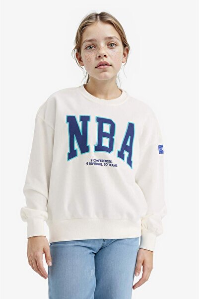 DeFacto Girls' Nba Wordmark Oversized Wide Fit Crew Neck Sweatshirt F3200A825Au