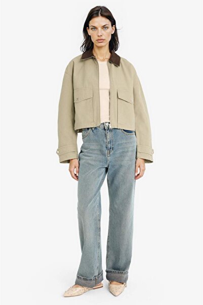 DeFacto Regular Fit Contrast Collar Zippered Pocket Crop Coat E8598Ax25Au