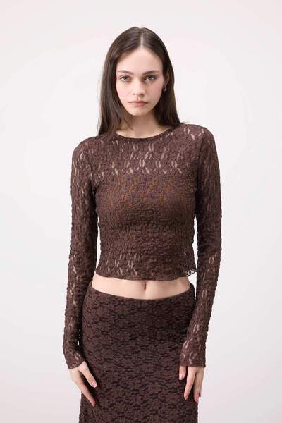 DeFacto Μακρυμάνικη μπλούζα με δαντέλα με λαιμόκοψη E4930AX25SP