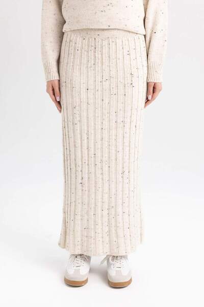 DeFacto Regular Fit Ελαστική Μέση Βασική Λεία Maxi Πλεκτή Φούστα B0090AX23WN