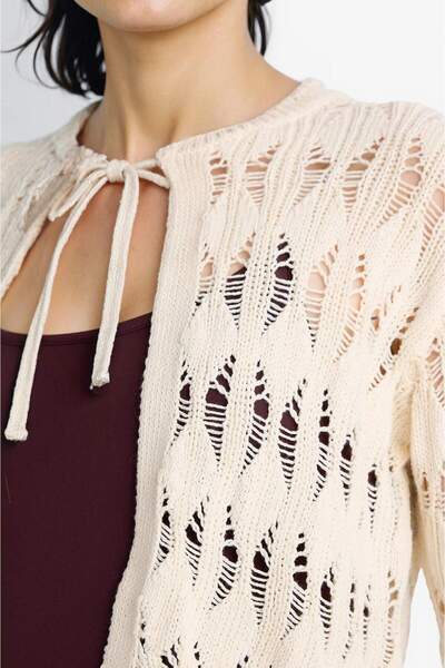 DeFacto Слім-фіт, вузький крій, застібка спереду, в'язаний кардиган F8219AX25AU