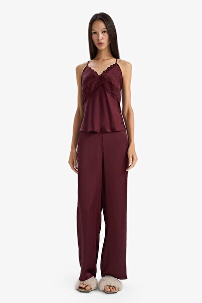 DeFacto Regular Fit V Neck Lace Detailed Strap Satin Top-Fall in Love G1670Ax25Au