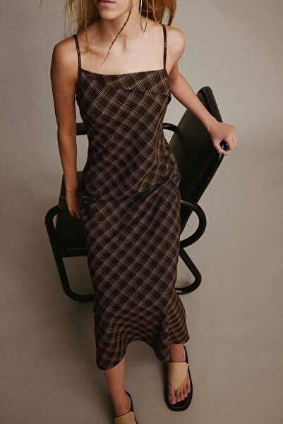 DeFacto Coool Cross Neck Checked Strap Midi Dress E4397Ax25Au