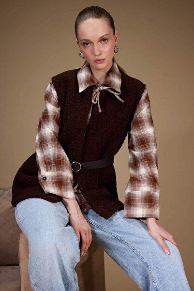 DeFacto Γιλέκο με κανονική εφαρμογή με λαιμόκοψη και μαλακό βελούδινο γιλέκο με ζώνη G2970AX25WN