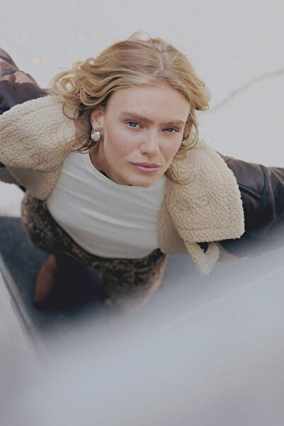 DeFacto Relax Fit plyšový kabát s podšívkou Dvouřadý límec se zipem a páskem C9465AX24WN