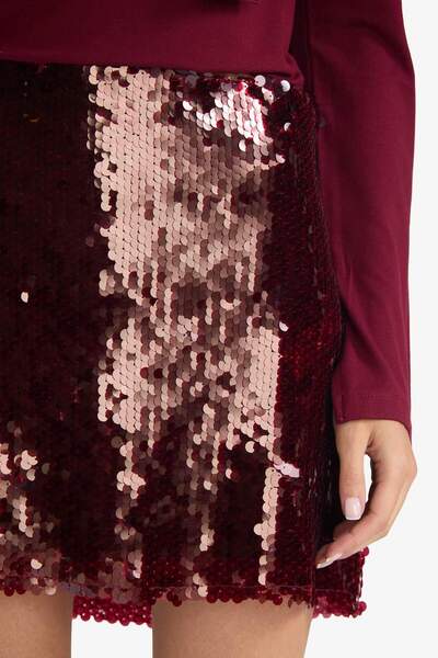 DeFacto New Year's Themed Fitted Regular Waist Lined Sequined Fabric Mini Skirt G4321Ax25Au