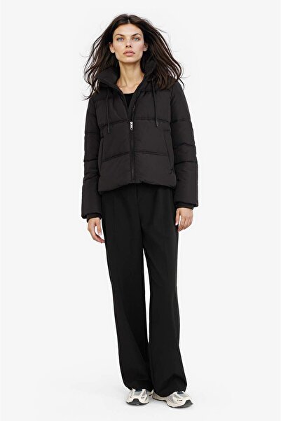 DeFacto Regulär geschnittener, aufblasbarer Mantel mit Kapuze und Reißverschluss F1944AX25WN