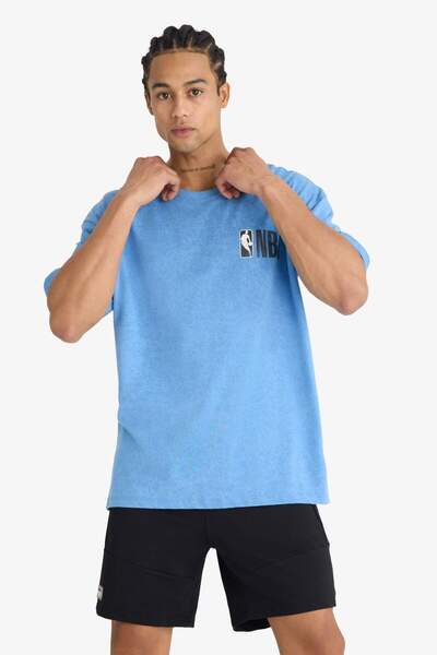 DeFacto 100% βαμβάκι DeFactoFit NBA Wordmark Oversize Μπλουζάκι με κοντό μανίκι με φαρδύ λαιμό E8750AX25AU