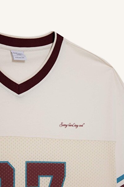 DeFacto Boxy Fit V Neck Printed Short Sleeve T-Shirt F8356Ax25Hs