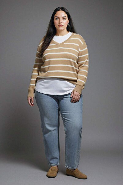 DeFacto Πλεκτό πουλόβερ με απαλή υφή V-λαιμόκοψη ριγέ Relax Fit - A2359ax24wn