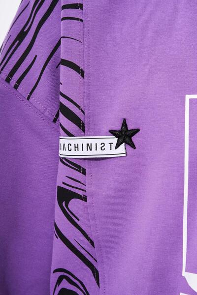 Machinist Ανδρικό μπλουζάκι Νούμερο 5 με τύπωμα oversized Μωβ