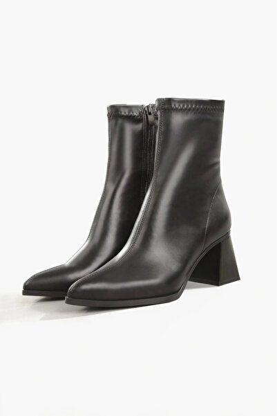 Lio Shoes Kadın Siyah Sivri Burun Kalın Topuklu Streç Bot