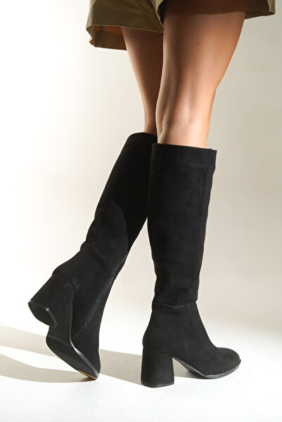 Capone Outfitters Dámské semišové boty Cathrine s oválnou špičkou a bočním zipem na podpatku