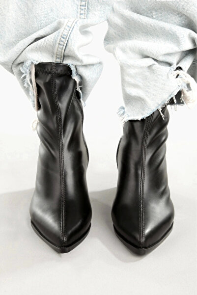 Lio Shoes Kadın Siyah Sivri Burun Kalın Topuklu Streç Bot