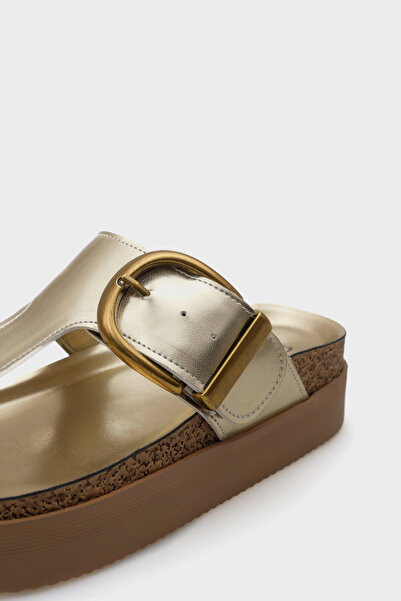 Capone Outfitters Margot Wedge Heeled Flip Flop Single Buckle Women's Comfort Slippers