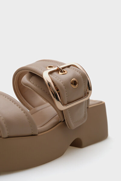 Capone Outfitters Merry Wedge Heeled Double Banded Buckle Women's Comfort Slippers