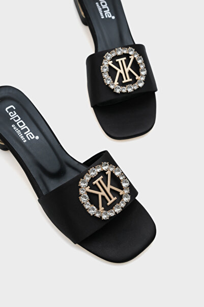 Capone Outfitters Dámské pantofle na krátkém podpatku Malka s kulatou tupou špičkou a kamennou přezkou