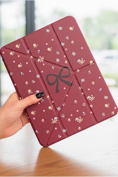 Fibaks iPad 11 A16 2025 10. Nesil 10.9 Kılıf Bordo Renkli Çiçek Siyah Fiyonk Desenli Kalem Bölmeli Şeffaf