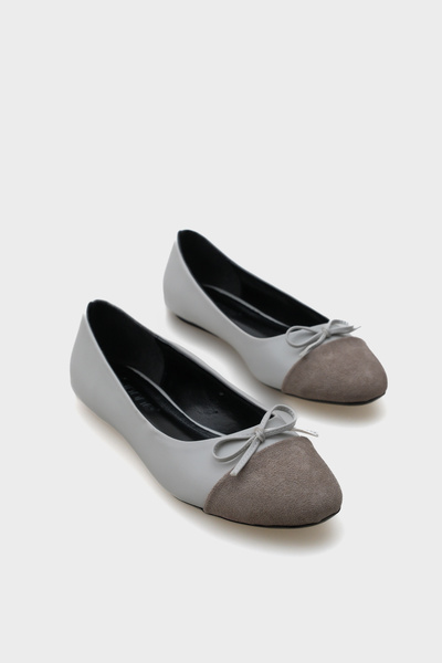 Capone Outfitters Becky Women's Suede Toe Babet