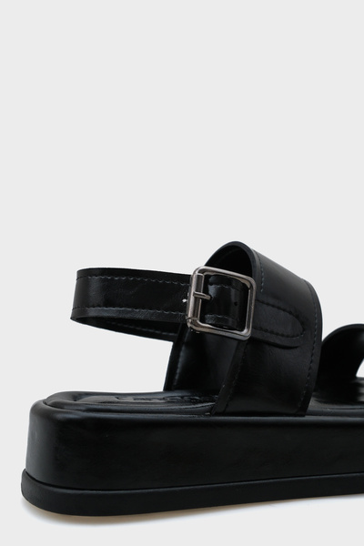 Capone Outfitters Pohodlné dámské sandály Marris s jednoduchým páskem na klínovém podpatku