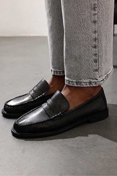 5in1Canpolat Черни кожени мокасини 35507