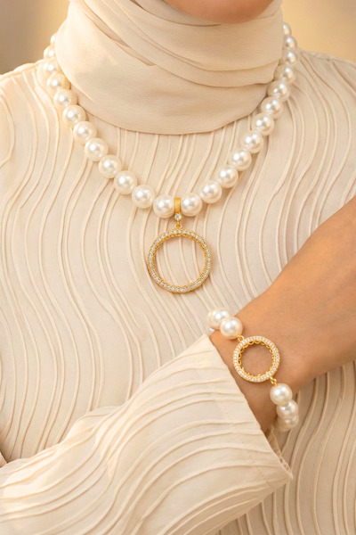 TwinsCollection Tamlı Altın Uyumlu 12mm İncili Kolye Bileklik Seti - Çeyrekli Kolye Bileklik Seti