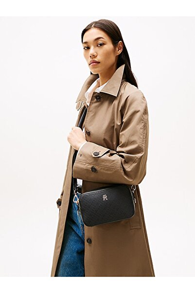 Tommy Hilfiger Dámská crossbody kabelka TH DISTINCT CAMERA BAG MONO