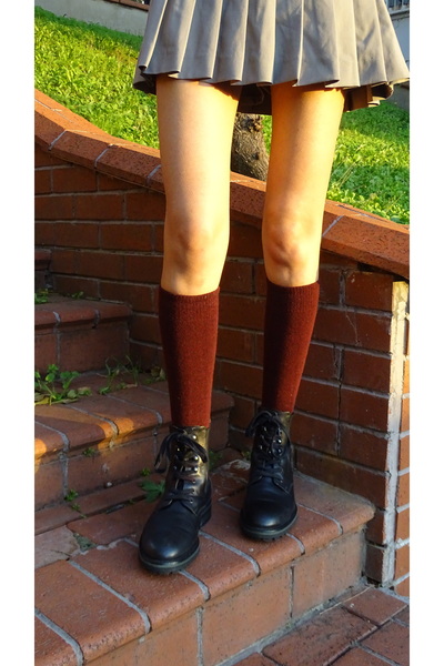 FENRA STUDIO Дамски зимни термо чорапи от топла вълна от агнешко кожа до коля...