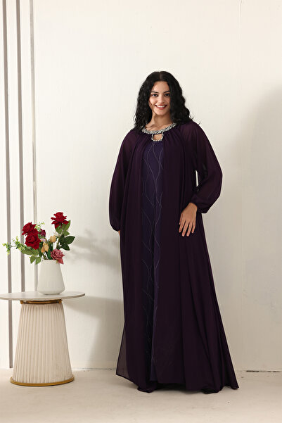 berlanty Elegant two-piece jalabiya with embroidery around the neckline