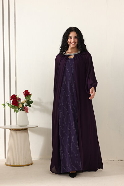 berlanty Elegant two-piece jalabiya with embroidery around the neckline