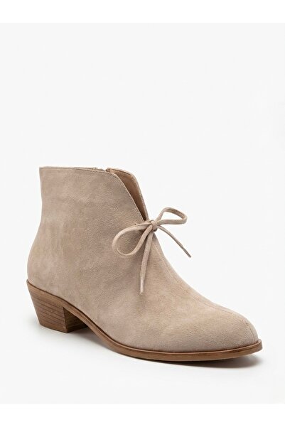 LOVE SHINE Lironna Süet Bağcık Detaylı Büyük Numara Kadın Bot Konforlu ve Modern
