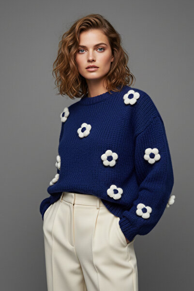 Qoolest Kadın Yünlü Saks Mavi Bisiklet Yaka 3D Papatya Kabartmalı Yumoş Dokul...