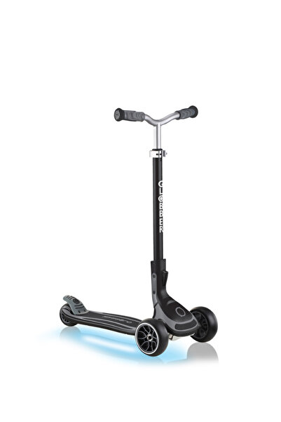 Globber Ultimum Siyah Işıklı Çocuk Scooter