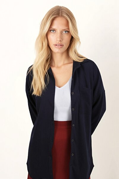 armonika Women's Navy Blue Pocket Oversized Slim F Corded Fabric Velvet Shirt Arm-24K001076