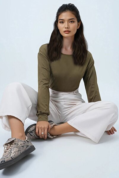 Trend Alaçatı Stili Women's Olive Green Boat Neck Blouse with Cuffed Sleeves ...