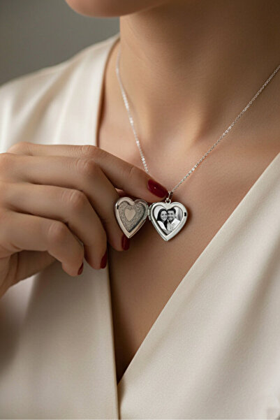 Lorvia قلادة على شكل قلب مع صورة قابلة للفتح - قلادة معدنية بغطاء فولاذي |   ...