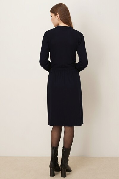 armonika Women's Navy Blue Velvet V-Neck Elastic Waist Slim Ribbed Flared Dress Arm-25K001049