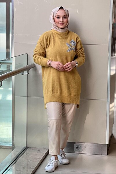 Nuss Zero Neckline Tulip Stone Embroidered Angora Tunic