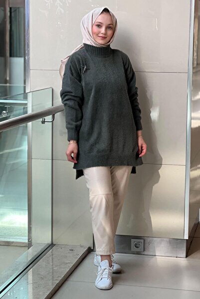 Nuss Angora Tunic with a Crew Neck, Short in the Front and Long in the Back