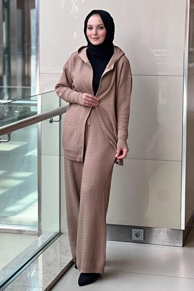 Ghisa Square Patterned Hooded Bag Pocket Cap Pants Knitwear Set