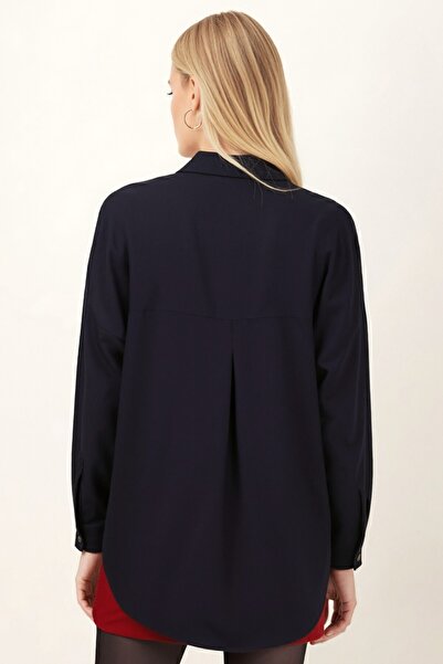armonika Women's Navy Blue Pocket Oversized Slim F Corded Fabric Velvet Shirt Arm-24K001076