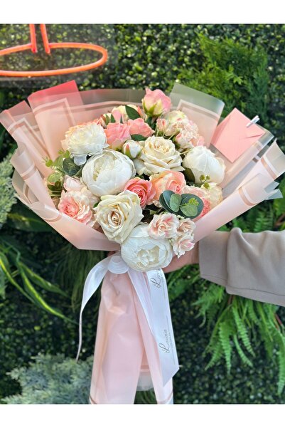 laviniaçiçekçikolata Pastel Tonlarda Şakayık Gül Buketi