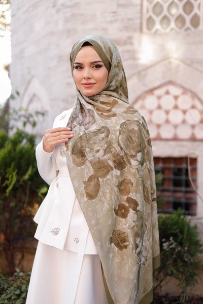 ipekistanbul 100% Organic Cotton Shawl - Rose Pattern - Olive